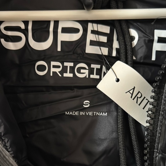 Aritzia The Super Puff™ Vest - Liquid Shine - Picture 8 of 10